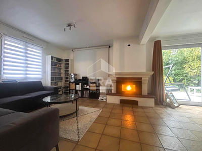 Maison - 159 m² - 10 pièces