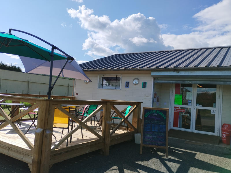 Fonds de commerce - Magasins - 110 m²