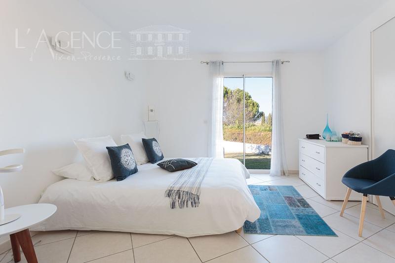 Maison - 215 m² - 6 pièces