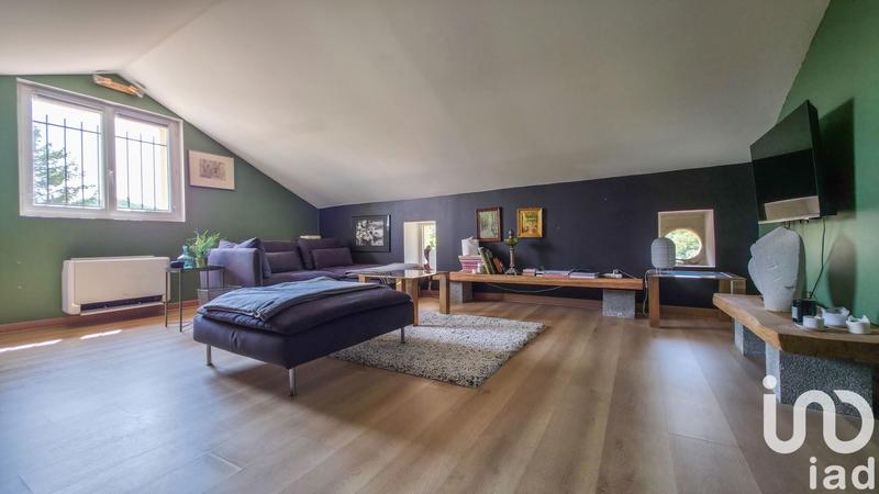 Maison - 265 m² - 5 pièces