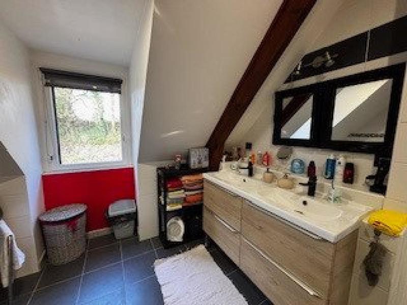 Maison - 215 m² - 6 pièces