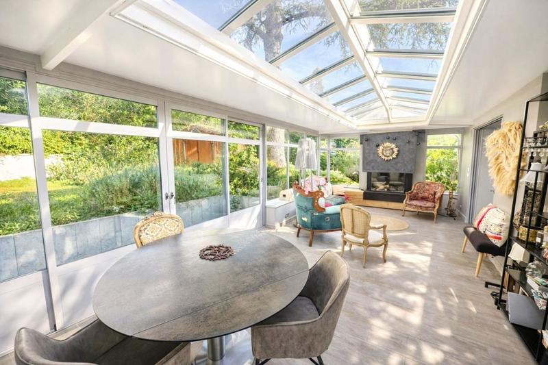 Villa - 200 m² - 5 pièces