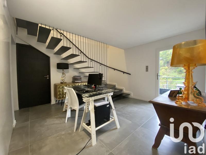 Maison - 180 m² - 6 pièces