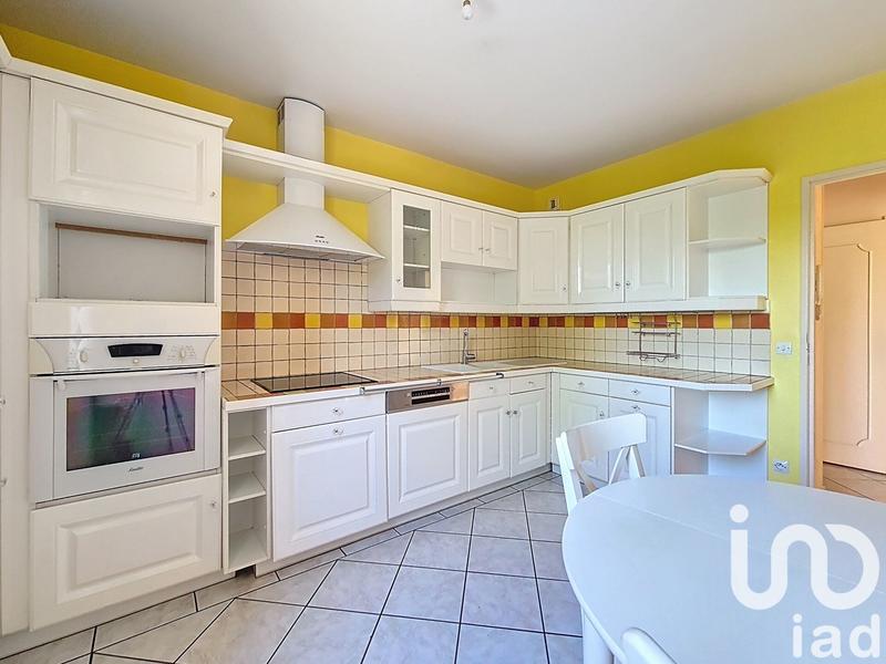 Appartement - 97 m² - 5 pièces