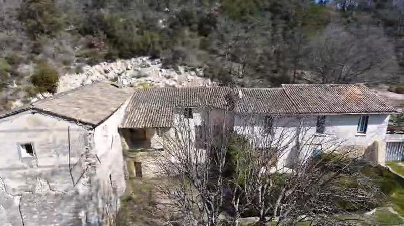 Mas - 530 m² - 17 pièces