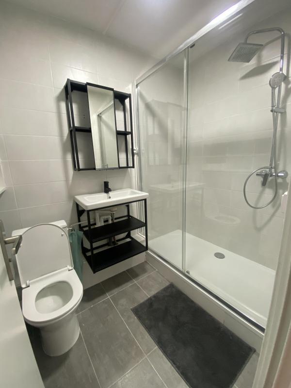 Appartement - 105 m² - 7 pièces