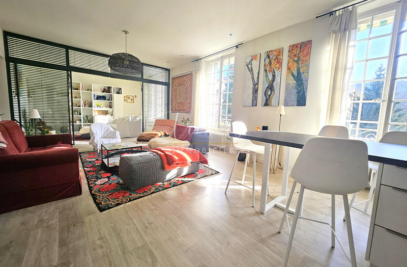 Appartement - 107 m² - 4 pièces