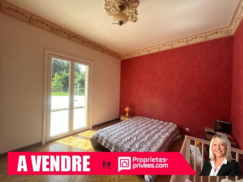 Maison - 210 m² - 6 pièces