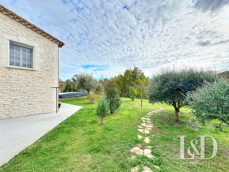 Maison - 175 m² - 6 pièces