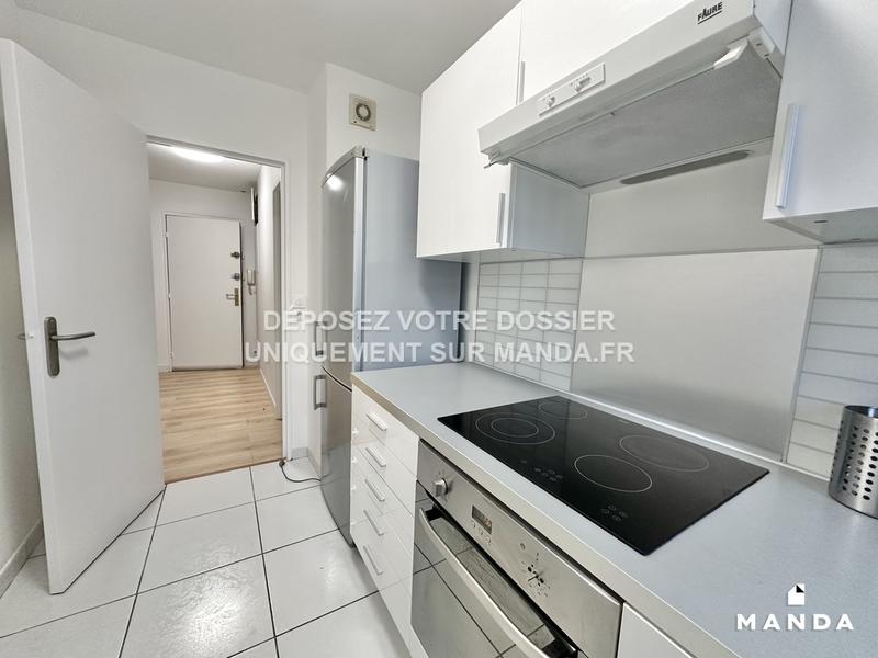 Chambre - 10 m² - 5 pièces