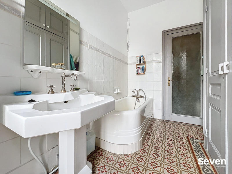 Appartement - 110 m² - 3 pièces