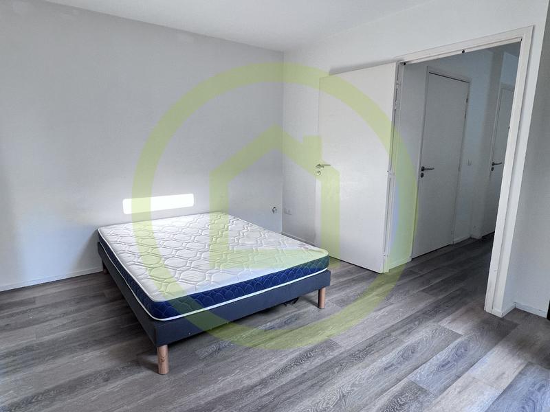 Maison - 165 m² - 8 pièces