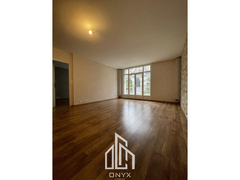Appartement - 93 m² - 5 pièces