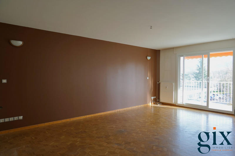 Appartement - 91 m² - 4 pièces