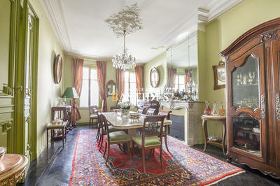 Maison - 262 m² - 10 pièces