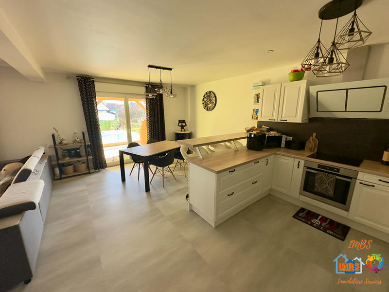 Maison - 95 m² - 4 pièces