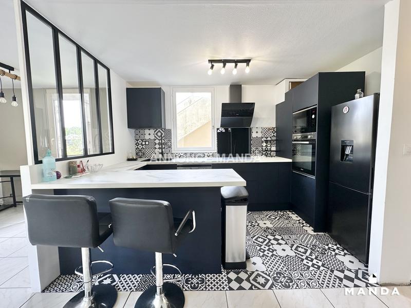 Appartement - 81 m² - 4 pièces