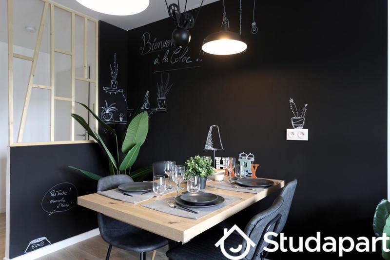 Chambre - 10 m² - 1 pièce