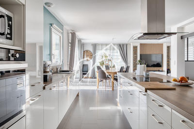 Maison - 169 m² - 7 pièces