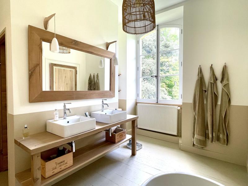 Maison - 484 m² - 17 pièces