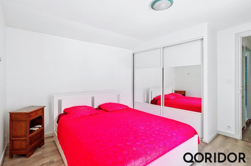 Maison - 285 m² - 10 pièces