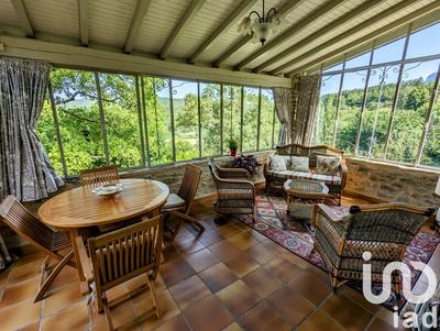 Maison - 163 m² - 5 pièces