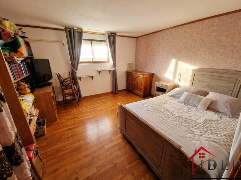 Propriété - 172 m² - 6 pièces