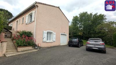 Maison - 135 m² - 5 pièces