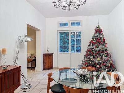 Maison - 354 m² - 10 pièces