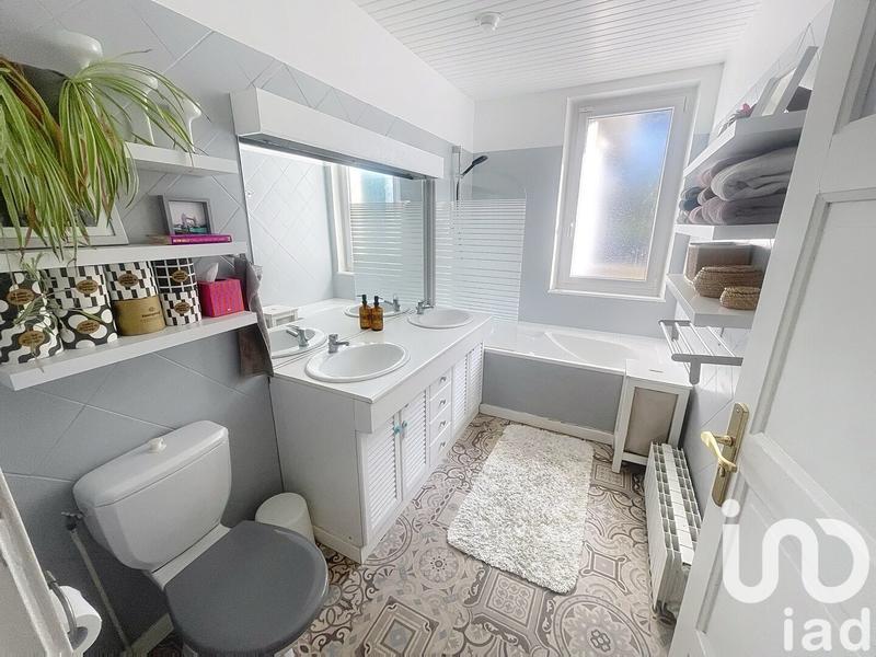 Maison - 135 m² - 7 pièces