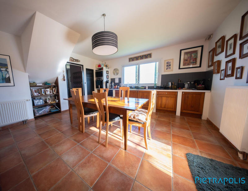 Villa - 137 m² - 5 pièces