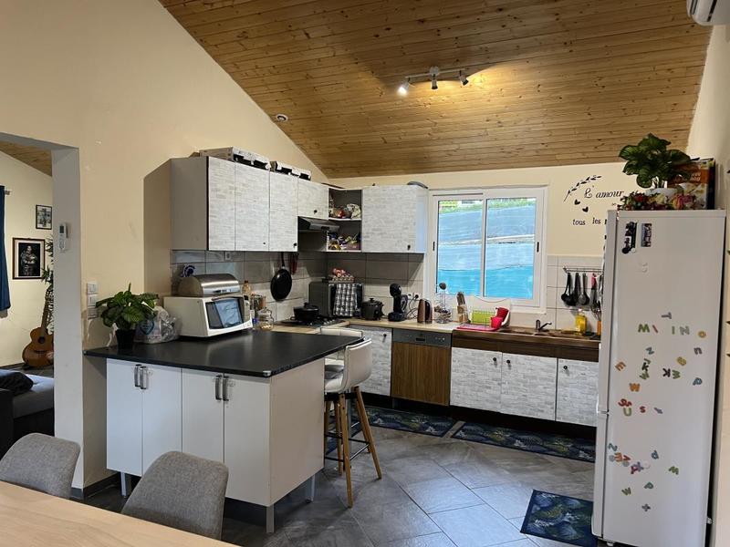 Propriété - 95 m² - 5 pièces