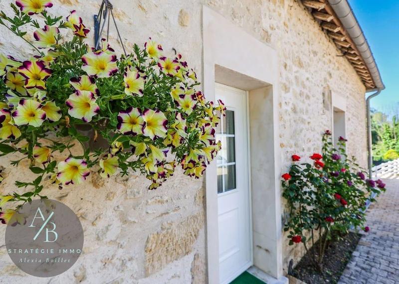 Maison - 240 m² - 7 pièces