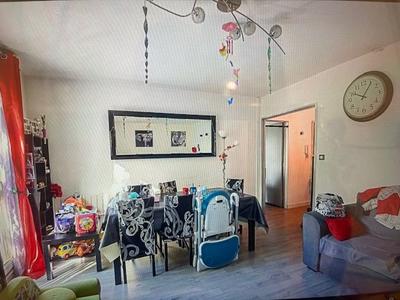 Appartement - 72 m² - 4 pièces