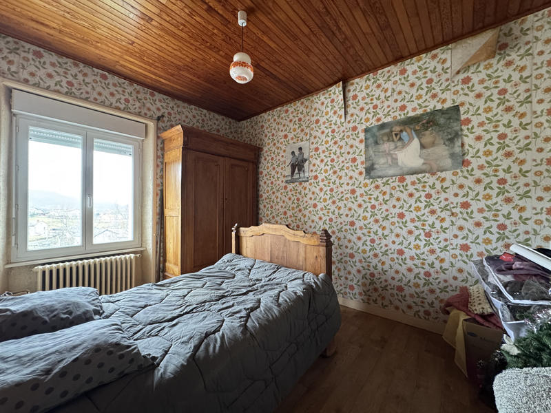 Maison - 260 m² - 10 pièces