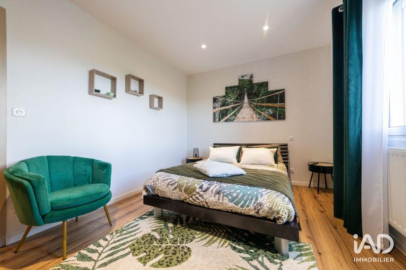 Maison - 250 m² - 4 pièces