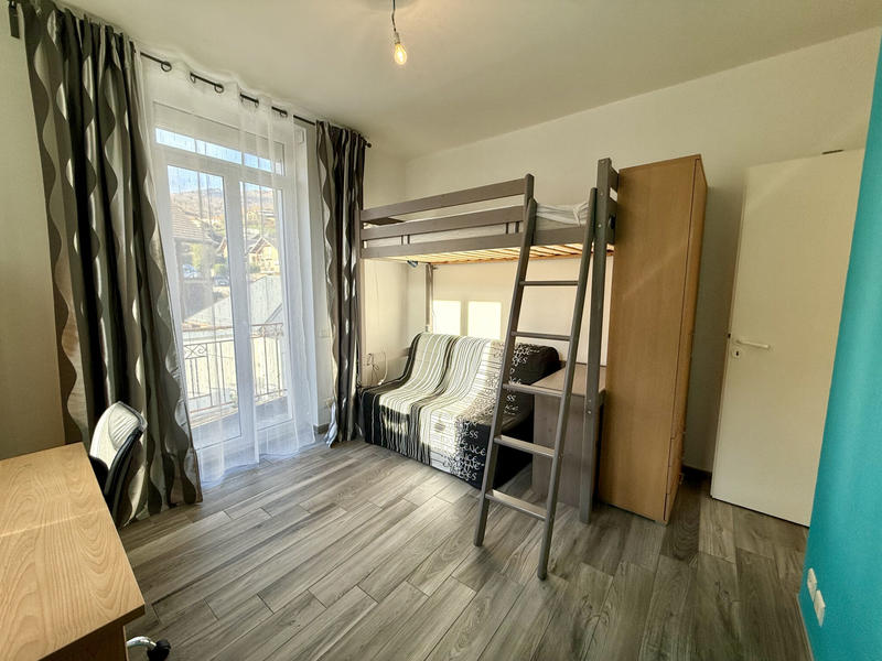 Villa - 238 m² - 8 pièces