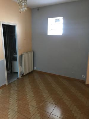 Appartement - 90 m² - 2 pièces