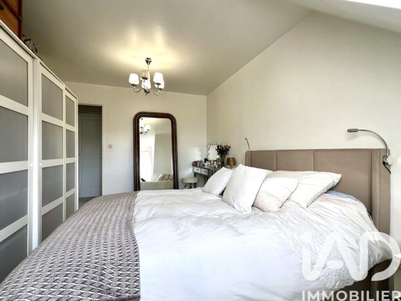 Maison - 93 m² - 4 pièces