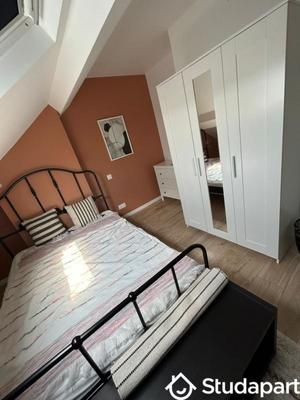 Chambre - 12 m² - 1 pièce