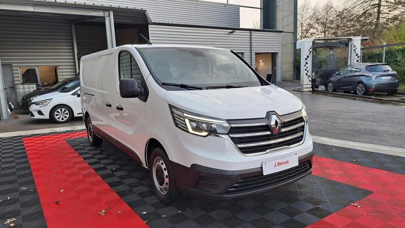 Renault Trafic Fourgon l2h1 3000 kg blue dci 130 grand confort