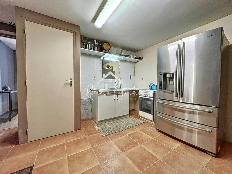 Villa - 198 m² - 6 pièces