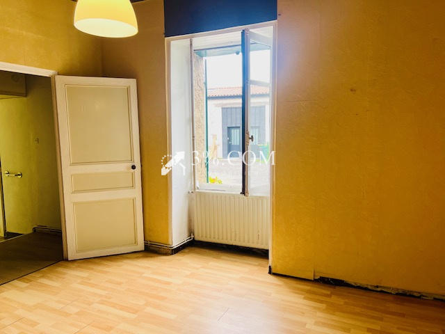 Maison - 90 m² - 3 pièces