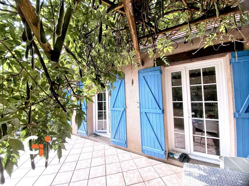 Maison - 104 m² - 4 pièces