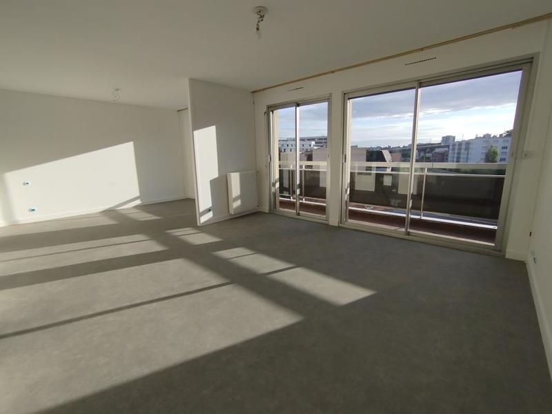 Appartement - 98 m² - 5 pièces