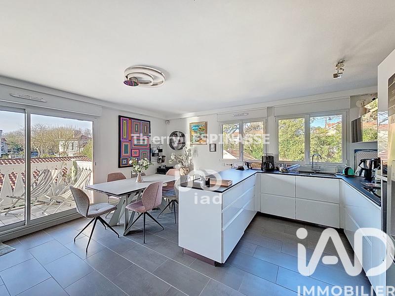 Appartement - 79 m² - 3 pièces