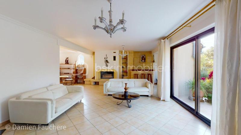 Demeure - 320 m² - 10 pièces