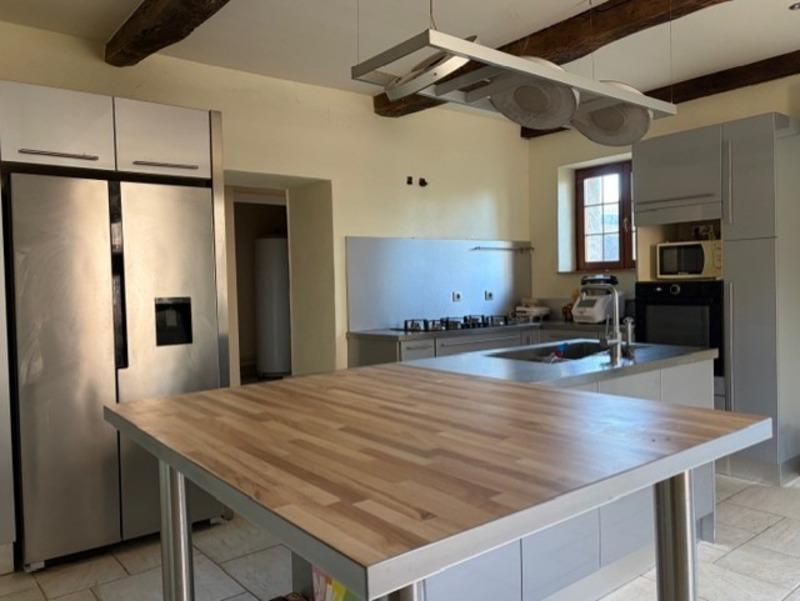 Maison - 300 m² - 7 pièces