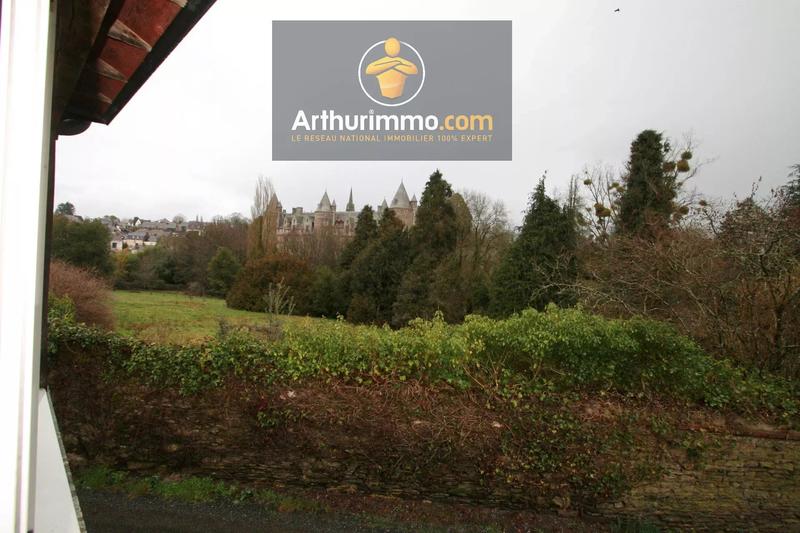 Maison - 96 m² - 7 pièces