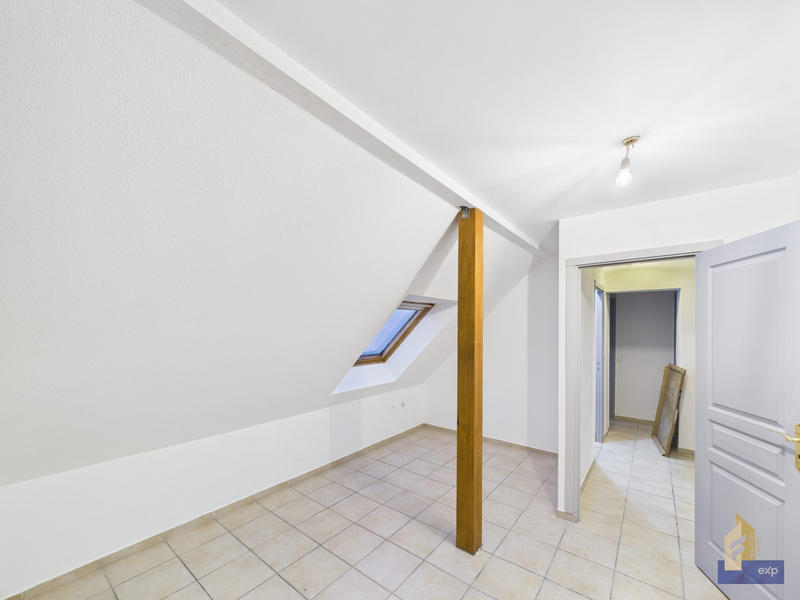 Maison - 127 m² - 7 pièces
